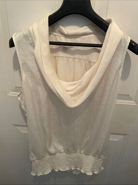 Michael Kors Sleeveless Blouse .